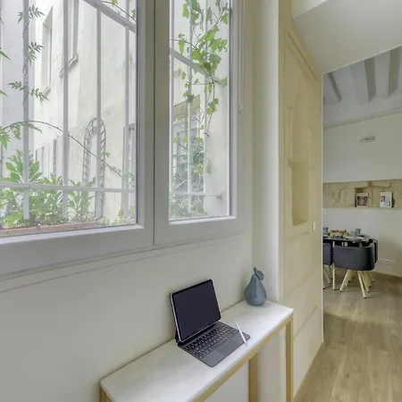 Superb 1 Bedroom Apt Refurbished - Le Marais 아파트 *